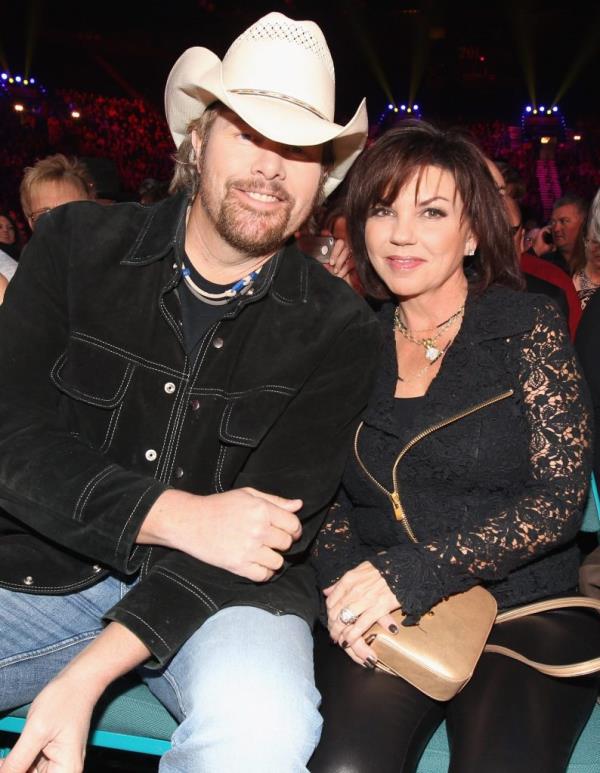 Toby Keith and Tricia Covel at the American Country Awards 2011.