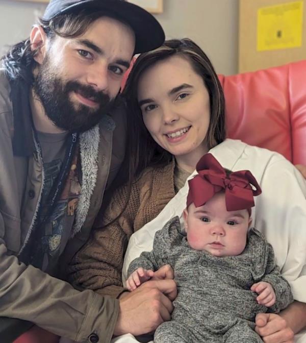 Evie arrived prematurely after mother Maddie Statler, 27, explained she woke up with back pain, and later that day started havin<em></em>g contractions. 