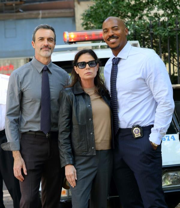 Reid Scott, Maura Tierney and Mehcad Brooks on 