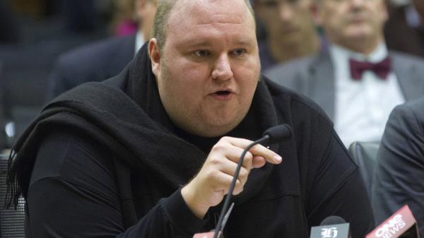 金·多特康姆(Kim Dotcom)在一场长达12年的诉讼中败诉，该诉讼旨在阻止新西兰驱逐出境，并面临美国版权案件