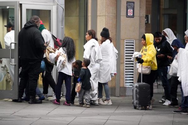 Migrants from the southern border were dro<em></em>pped off at Trenton Transportation Center in Trenton, NJ on January 3, 2024.