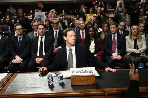 Image for article titled Zuckerberg Just Had the Most Humiliating Day of His Life, But His Hair Looked Great